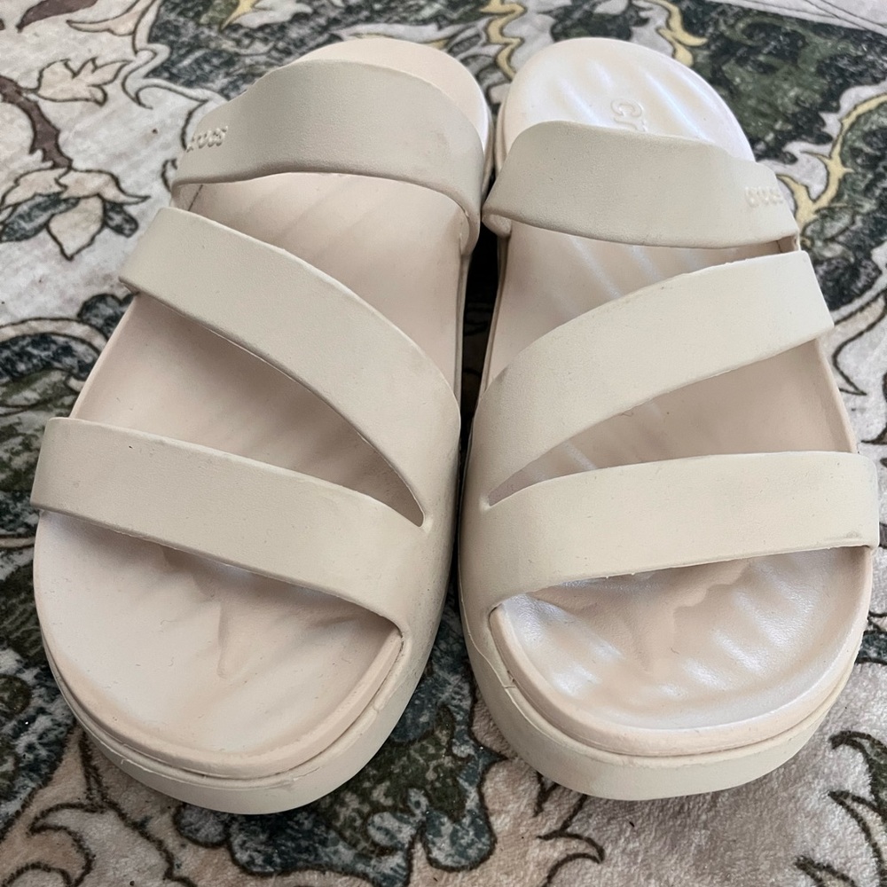 CROCS Women's Strappy Slide Sandals - Cream - Picture 2 of 3